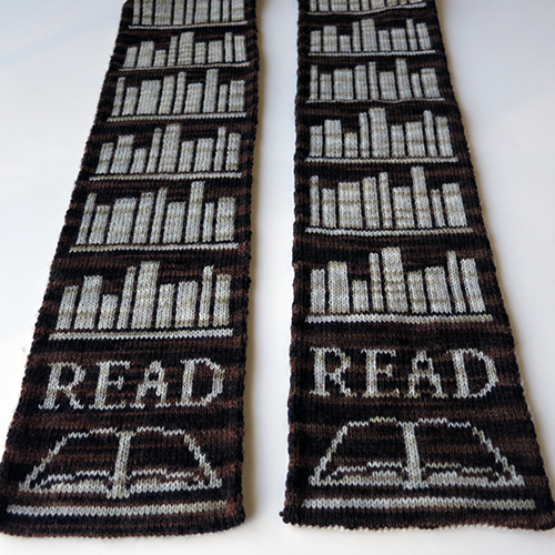 Book Lover Scarf Pattern – 20% Off for First Week!