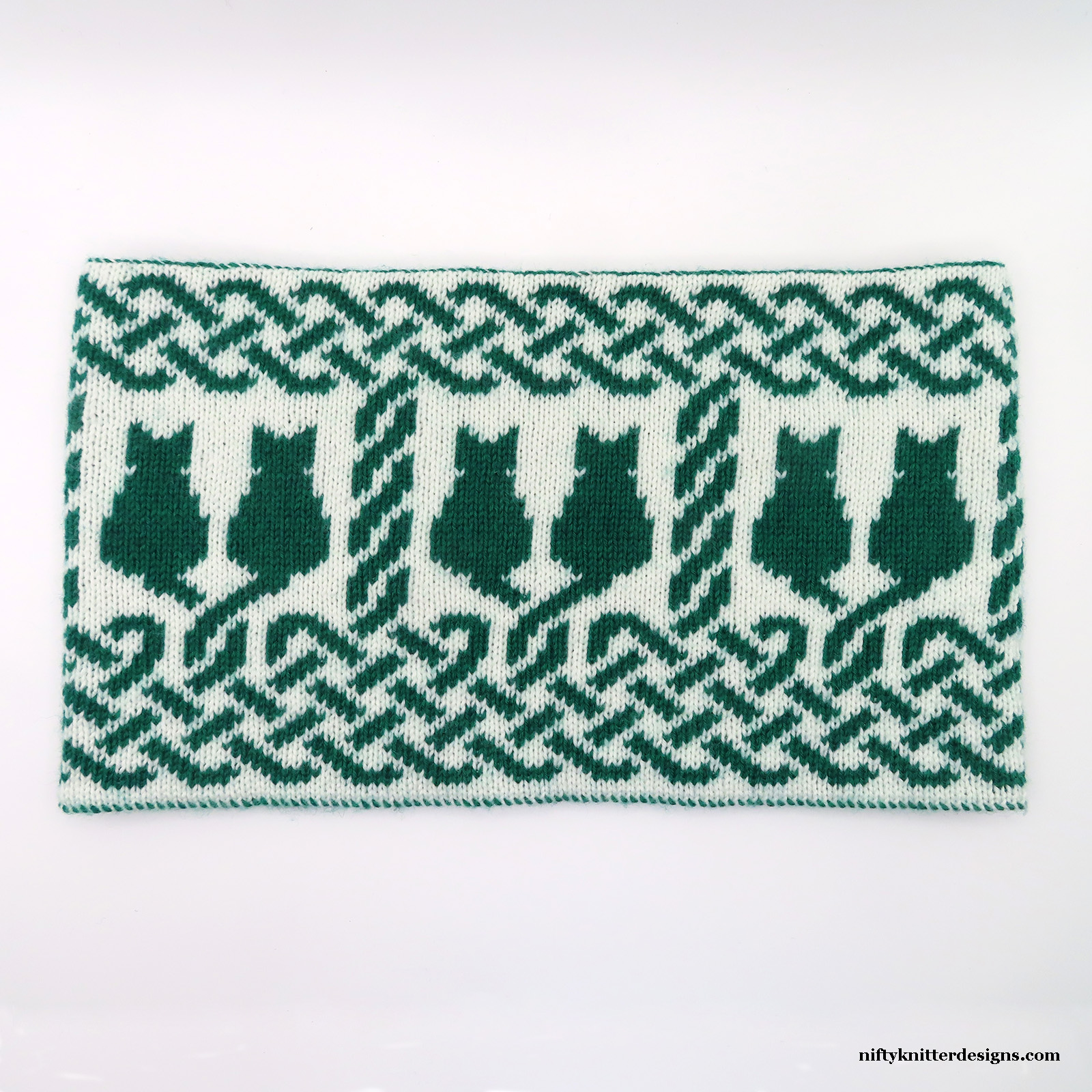 Celtic Cat Cowl