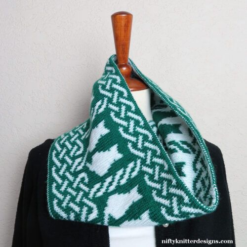 Celtic Cat Cowl