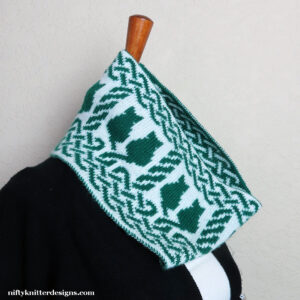Celtic Cat Cowl