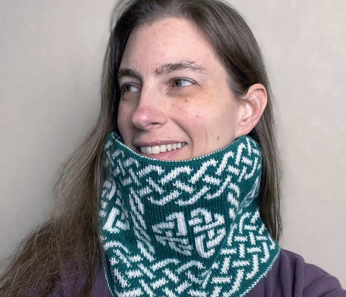 New Celtic Ward Cowl Pattern – 20% off through January 29!