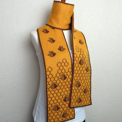 Buzzy Bees Scarf